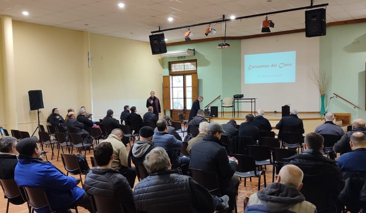 El clero de Paraná participó de un encuentro de formación El clero de Paraná participó de un encuentro de formación