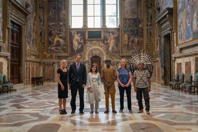 El documental protagonizado por el Papa estará disponible en español El documental protagonizado por el Papa estará disponible en español
