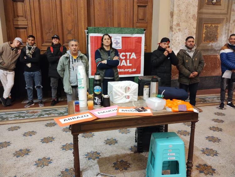 El Encuentro de la Caridad fue una reunión de agentes que acompañan a 'amigos de la calle' El Encuentro de la Caridad fue una reunión de agentes que acompañan a 'amigos de la calle'