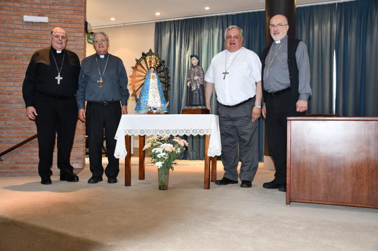 El Episcopado llama a trabajar juntos para que no falte el pan en las mesas argentinas El Episcopado llama a trabajar juntos para que no falte el pan en las mesas argentinas