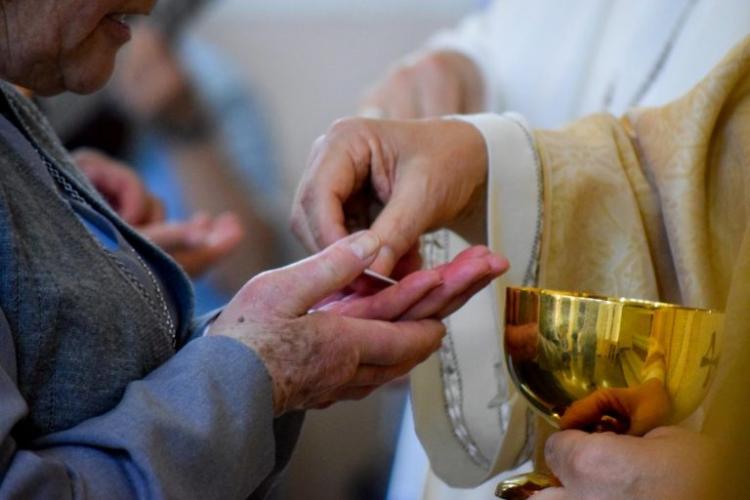 El episcopado peruano llamó a 'defender la Sagrada Eucaristía de todo acto sacrílego'