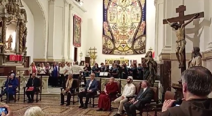 El Espíritu de Asís resonó en la basílica porteña de San Francisco El Espíritu de Asís resonó en la basílica porteña de San Francisco