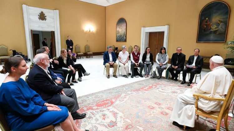 El Grupo de Trabajo por Colombia compartió con el Papa sus iniciativas El Grupo de Trabajo por Colombia compartió con el Papa sus iniciativas