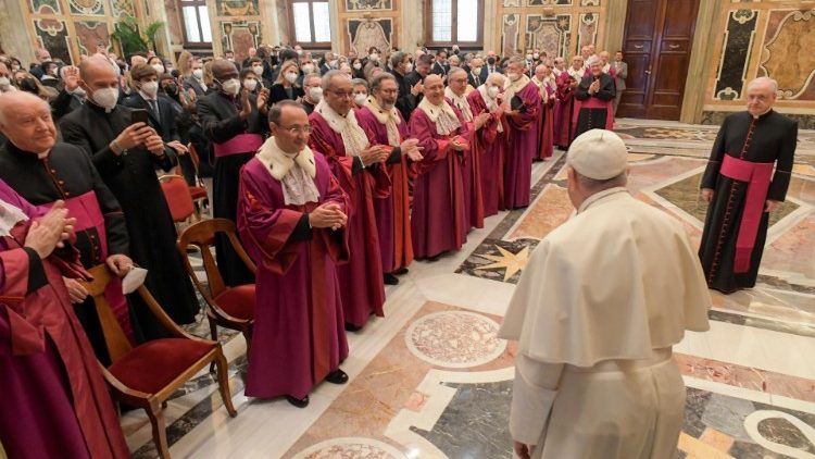 El matrimonio es un bien de extraordinario valor para todos, afirmó el Papa El matrimonio es un bien de extraordinario valor para todos, afirmó el Papa