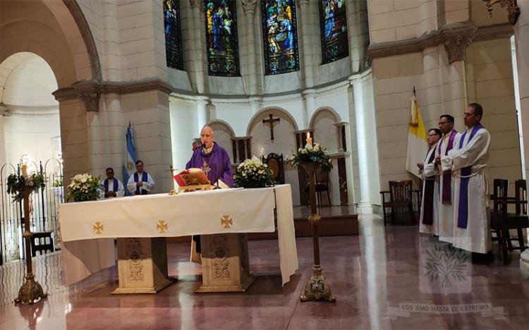 El obispo castrense presidió una misa en memoria de un coronel asesinado por el ERP El obispo castrense presidió una misa en memoria de un coronel asesinado por el ERP