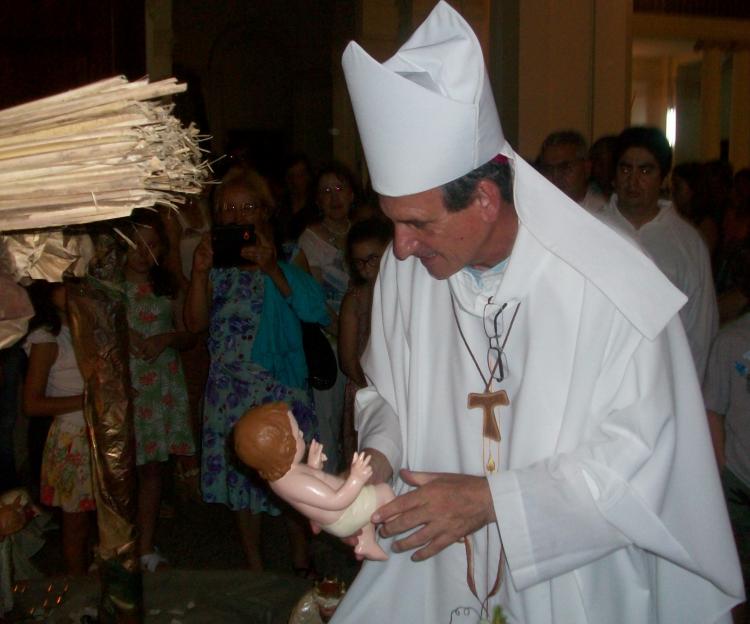 El obispo de Goya celebró la Navidad con ancianos y adictas en recuperación