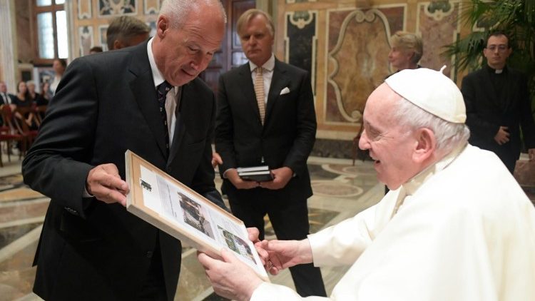 El Papa a exalumnos de colegio austríaco: Sean testigos alegres del Evangelio El Papa a exalumnos de colegio austríaco: Sean testigos alegres del Evangelio