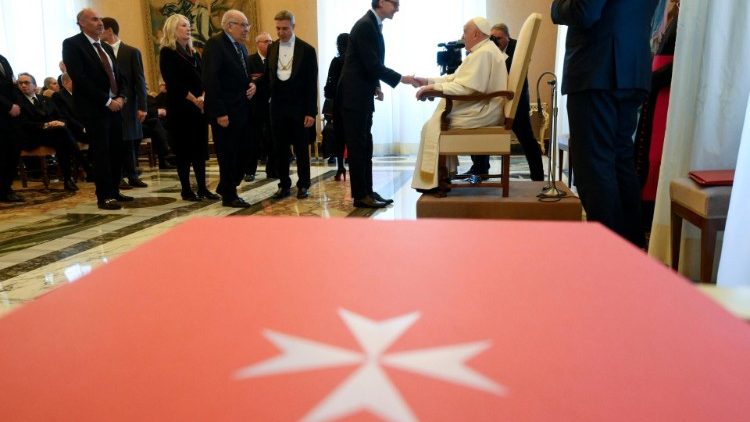 El Papa, a la Orden de Malta: hagan diplomacia humanitaria con humildad El Papa, a la Orden de Malta: hagan diplomacia humanitaria con humildad