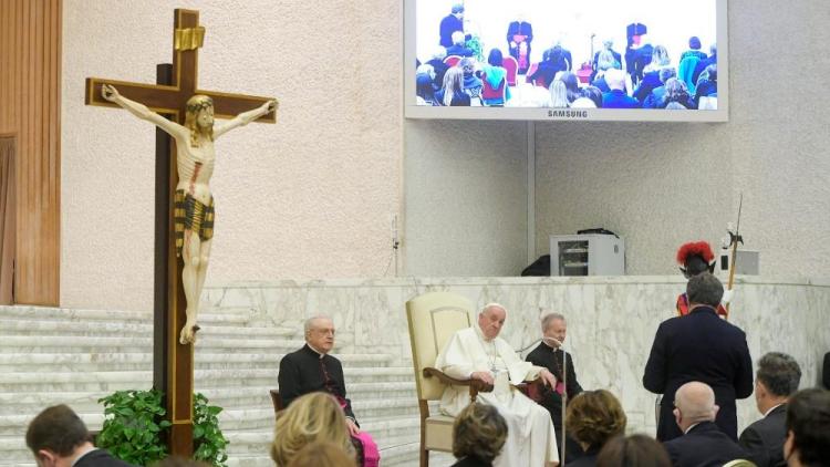 El Papa a magistrados italianos: "La justicia acompaña la búsqueda de la paz" El Papa a magistrados italianos: "La justicia acompaña la búsqueda de la paz"
