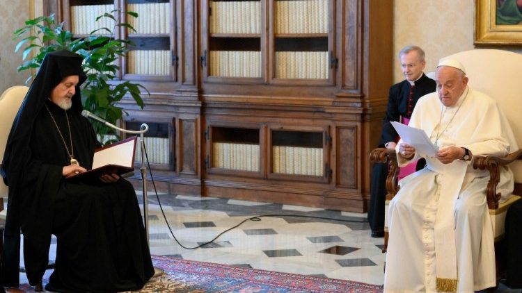 El Papa, al Patriarcado Ecuménico: 'Avanzar hacia una comunión en la legítima diversidad' El Papa, al Patriarcado Ecuménico: 'Avanzar hacia una comunión en la legítima diversidad'