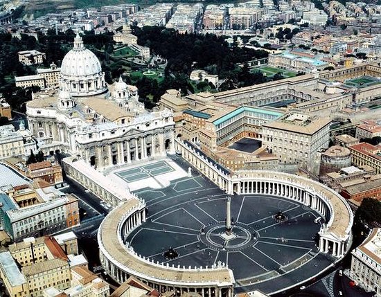 El Papa amplía derechos a las familias que trabajan en el Vaticano El Papa amplía derechos a las familias que trabajan en el Vaticano