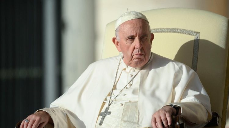El Papa cancela las audiencias del sábado por una leve gripe