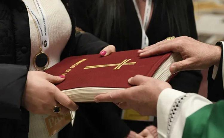 El Papa conferirá el domingo diez nuevos ministerios laicales El Papa conferirá el domingo diez nuevos ministerios laicales