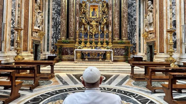 El Papa confía a la Virgen María su visita a Marsella