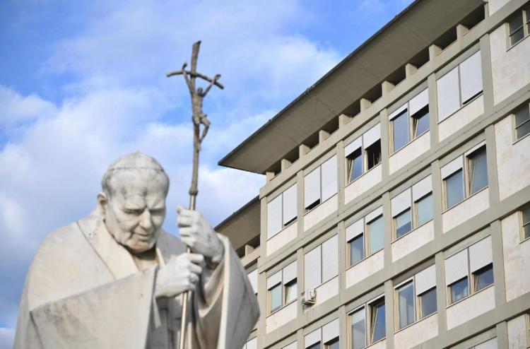 El Papa continúa recuperándose al cumplirse dos semanas de su internación El Papa continúa recuperándose al cumplirse dos semanas de su internación
