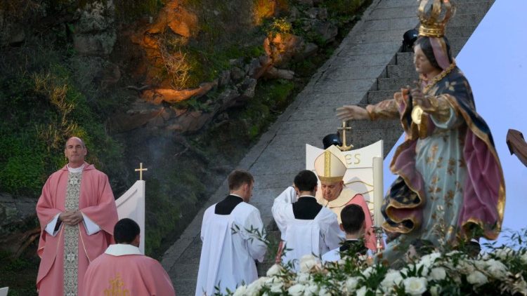 Francisco: 'Cristo es alegría, en todo tiempo y en medio de cada aflicción' Francisco: 'Cristo es alegría, en todo tiempo y en medio de cada aflicción'