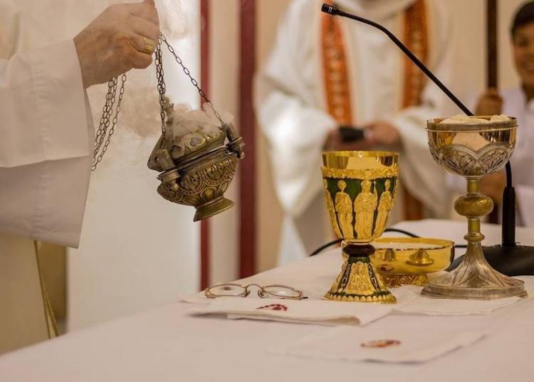 El Papa pide evitar 'pompas y protagonismos' en la liturgia El Papa pide evitar 'pompas y protagonismos' en la liturgia