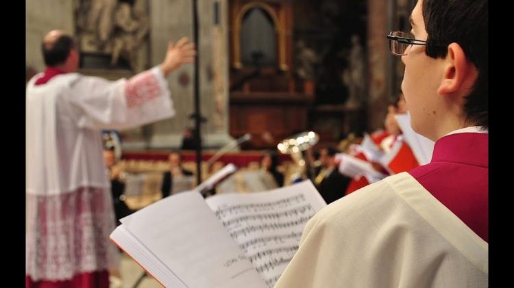 El Papa destaca la importancia del canto y el silencio en la liturgia El Papa destaca la importancia del canto y el silencio en la liturgia