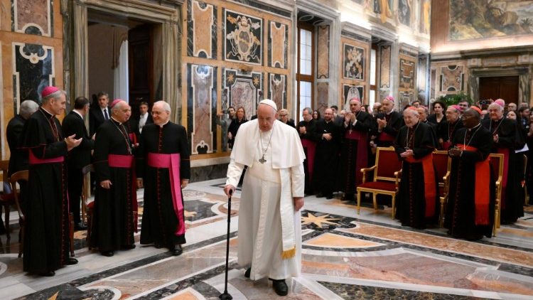 El Papa destacó la "fuerza, fecundidad y actualidad" del pensamiento de Benedicto XVI El Papa destacó la "fuerza, fecundidad y actualidad" del pensamiento de Benedicto XVI