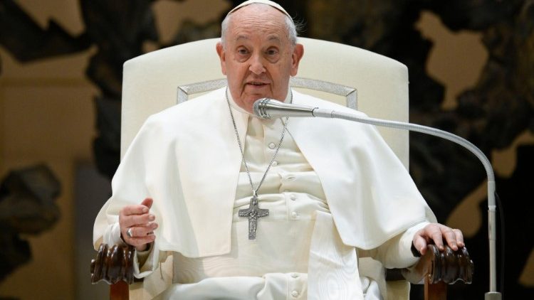 El Papa: el poder de Dios se perfecciona en la debilidad El Papa: el poder de Dios se perfecciona en la debilidad