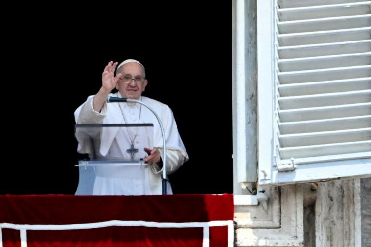 El Papa en el Ángelus: La fe no es rica en conceptos, sino en hechos El Papa en el Ángelus: La fe no es rica en conceptos, sino en hechos
