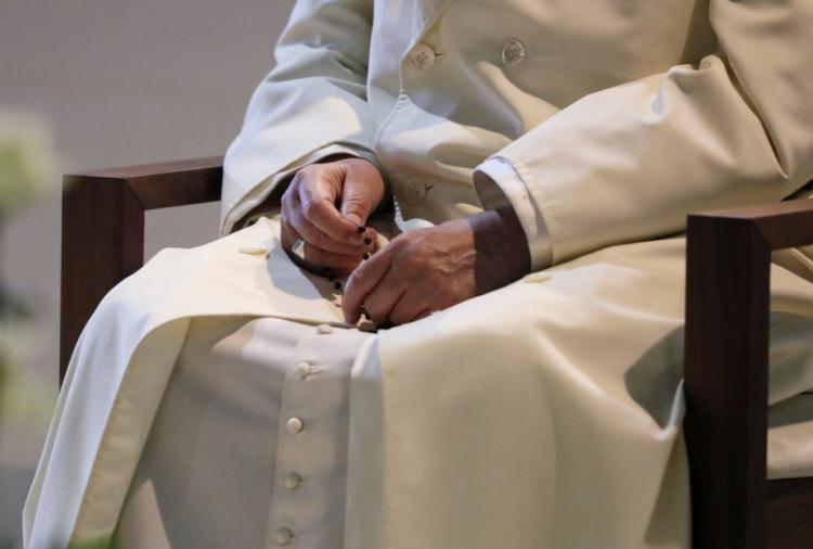 El Papa encomienda a la Virgen los pueblos donde reinan la guerra y la miseria El Papa encomienda a la Virgen los pueblos donde reinan la guerra y la miseria