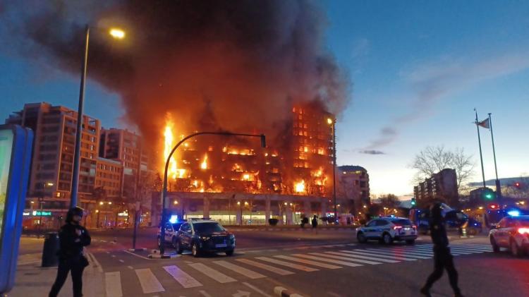 El Papa Francisco expresa cercanía a víctimas de incendio en Valencia