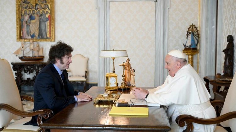El Papa recibió en el Vaticano al presidente Javier Milei El Papa recibió en el Vaticano al presidente Javier Milei