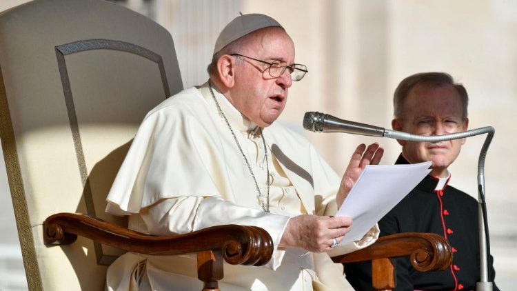 El papa Francisco recuerda su viaje a Kazajistán El papa Francisco recuerda su viaje a Kazajistán