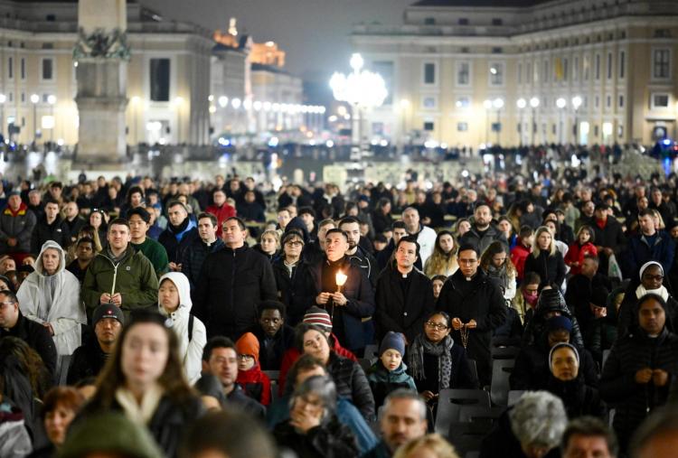 El Papa Francisco tuvo otra 'buena noche' de descanso en el Hospital Gemelli El Papa Francisco tuvo otra 'buena noche' de descanso en el Hospital Gemelli