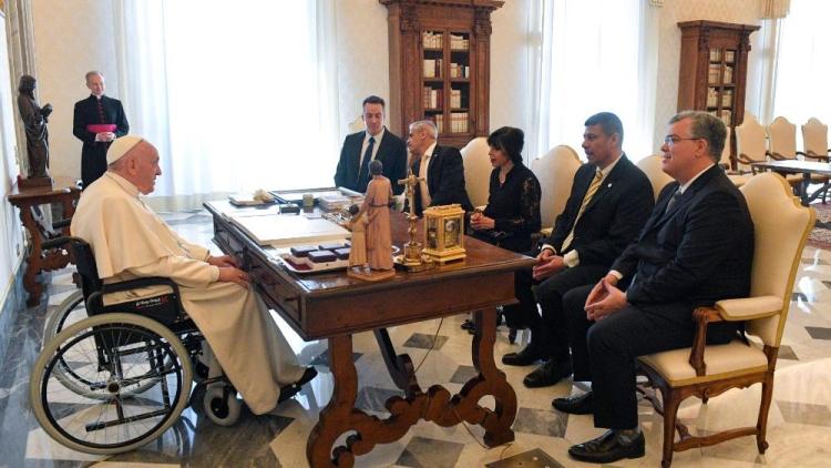 El Papa habla con profesores de América sobre proceso sinodal y reforma ecológica El Papa habla con profesores de América sobre proceso sinodal y reforma ecológica