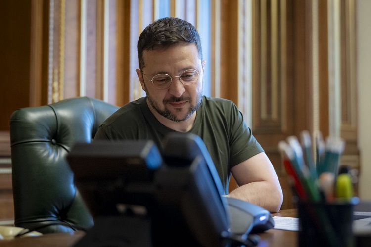 El Papa habló por teléfono con el presidente de Ucrania El Papa habló por teléfono con el presidente de Ucrania