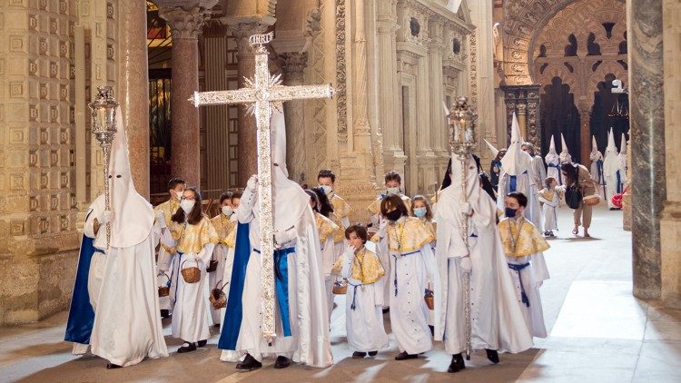 El Papa honra la piedad popular El Papa honra la piedad popular