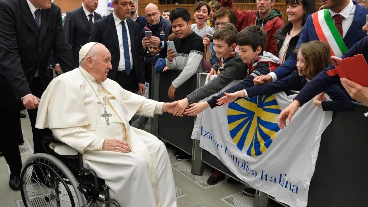 El Papa imploró el don de la paz para Myanmar El Papa imploró el don de la paz para Myanmar