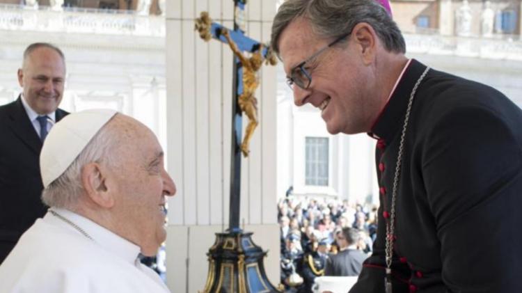 El Papa entregará el palio bendecido al arzobispo electo de Buenos Aires El Papa entregará el palio bendecido al arzobispo electo de Buenos Aires