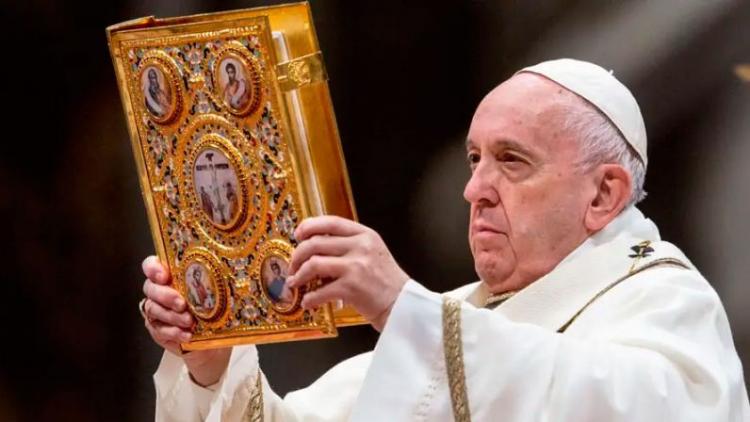 El Papa instó a "no descuidar ni maltratar" la liturgia El Papa instó a "no descuidar ni maltratar" la liturgia