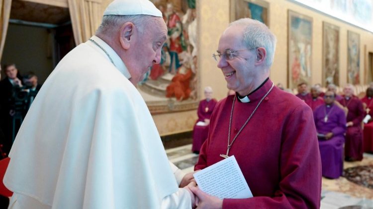 El Papa invita a los anglicanos a debatir sobre el primado papal El Papa invita a los anglicanos a debatir sobre el primado papal
