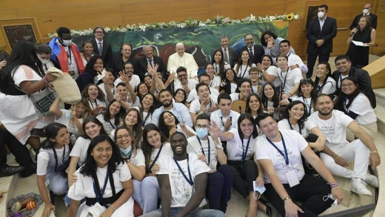 El Papa presentó el Movimiento Educativo Internacional Scholas Occurrentes El Papa presentó el Movimiento Educativo Internacional Scholas Occurrentes