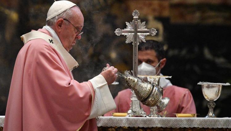 El Papa llama a redescubrir el valor del silencio en la liturgia El Papa llama a redescubrir el valor del silencio en la liturgia