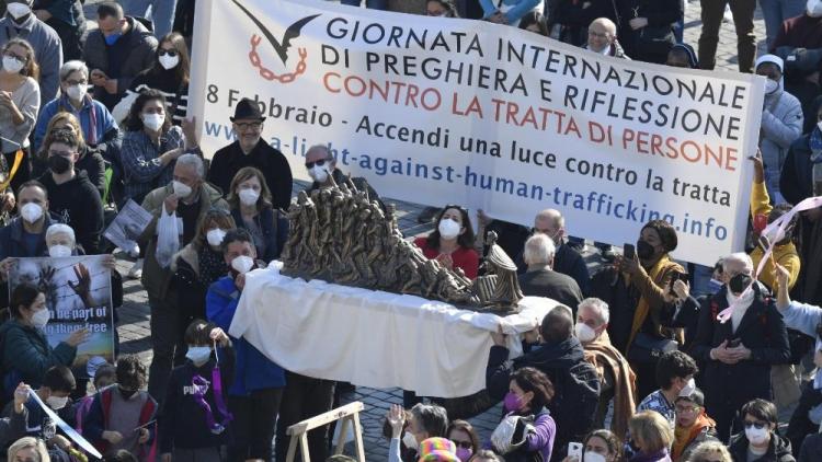 El Papa llamó a trabajar para evitar la Trata y la mutilación genital femenina El Papa llamó a trabajar para evitar la Trata y la mutilación genital femenina