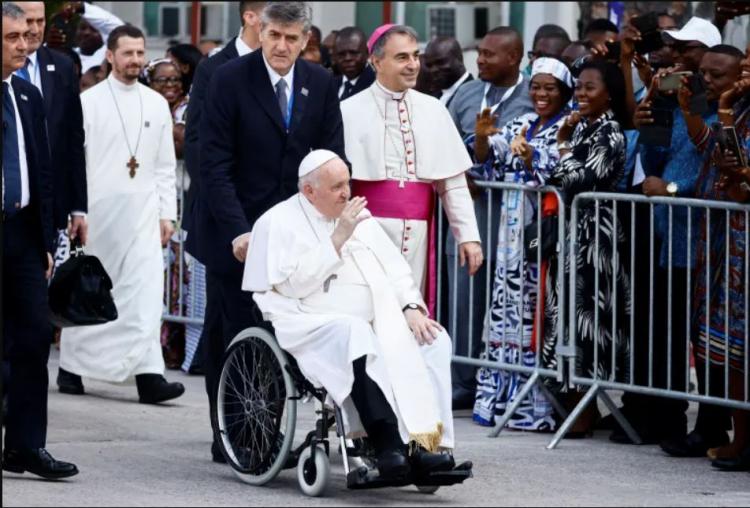 El Papa llegó a Sudan del Sur, en misión de paz y reconciliación El Papa llegó a Sudan del Sur, en misión de paz y reconciliación