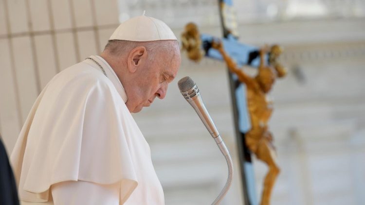 Francisco: los cristianos son 'por naturaleza' misioneros Francisco: los cristianos son 'por naturaleza' misioneros