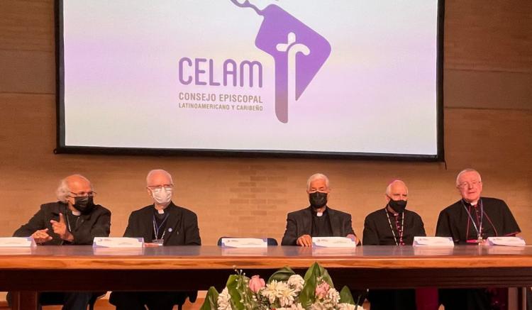 El Papa pide al Celam poner las estructuras materiales de la Iglesia al servicio de los pobres El Papa pide al Celam poner las estructuras materiales de la Iglesia al servicio de los pobres