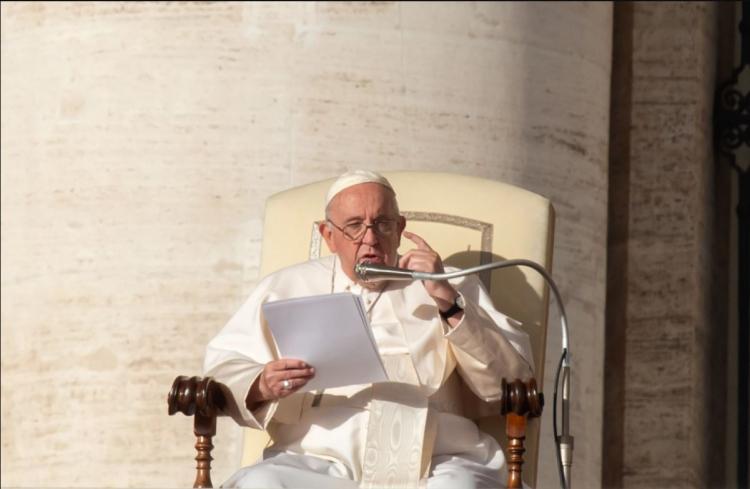 El Papa pide evitar la escalada en Ucrania y acelerar el alto el fuego El Papa pide evitar la escalada en Ucrania y acelerar el alto el fuego