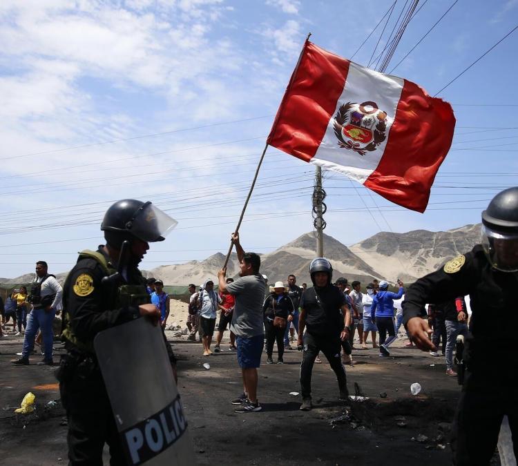 El Papa pidió por la paz en el Perú El Papa pidió por la paz en el Perú