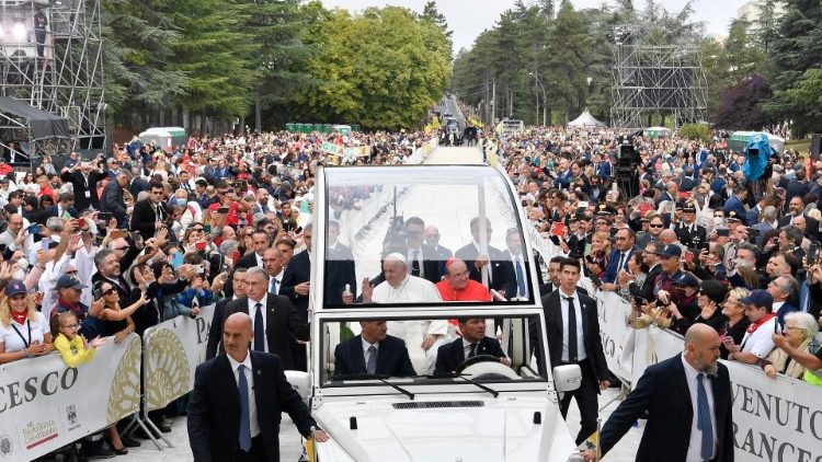 El Papa pide que L'Aquila sea "la capital del perdón y la reconciliación" El Papa pide que L'Aquila sea "la capital del perdón y la reconciliación"