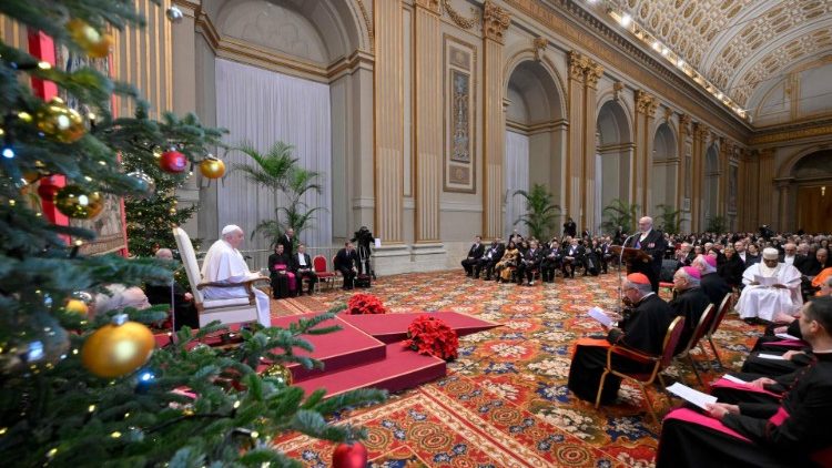 El Papa pide una 'diplomacia de la esperanza' en la política mundial El Papa pide una 'diplomacia de la esperanza' en la política mundial