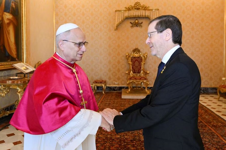 El Papa recibió a Herzog: urgente alto el fuego y entrada de ayuda humanitaria en Gaza El Papa recibió a Herzog: urgente alto el fuego y entrada de ayuda humanitaria en Gaza