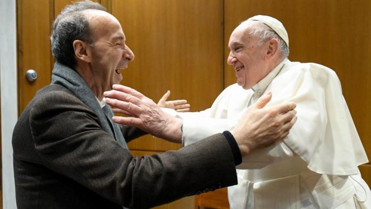El Papa recibió a Roberto Benigni antes del estreno de su producción sobre san Francisco El Papa recibió a Roberto Benigni antes del estreno de su producción sobre san Francisco