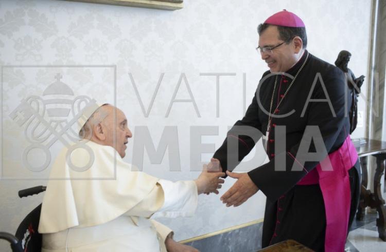 El Papa recibió al obispo de Quilmes y envió su bendición a la diócesis El Papa recibió al obispo de Quilmes y envió su bendición a la diócesis